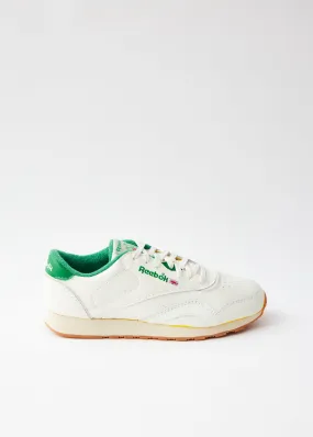 Classic Leather Plus Sneakers
