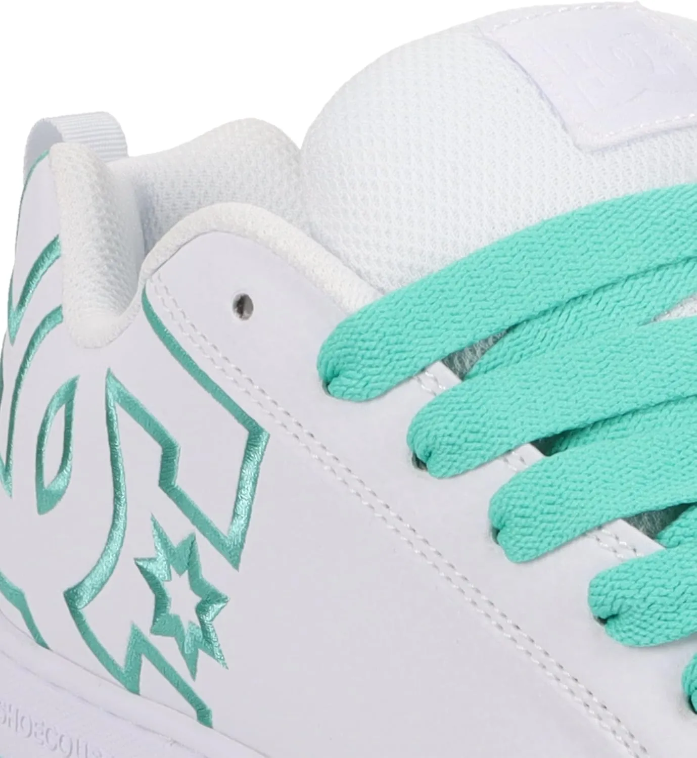 DC Shoes Women's Court Graffik Sneaker