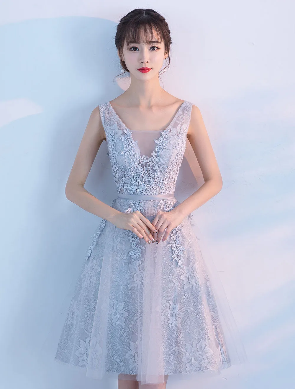 Lace Deep V-Neck Cocktail Knee Length Homecoming Dress
