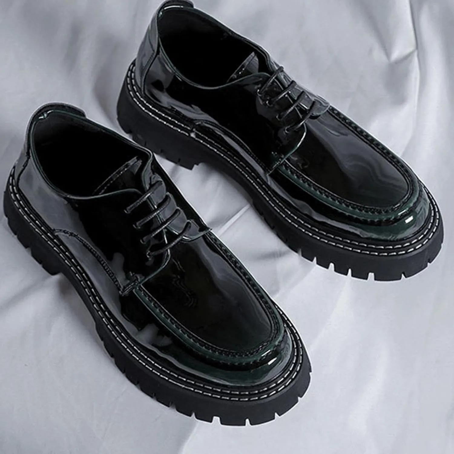 Men's Patent Leather Classic Loafers Round Toe Lug Sole Non-Slip Lace-Up Business Leather Shoes Fashionable Work Formal Oxford Shoes