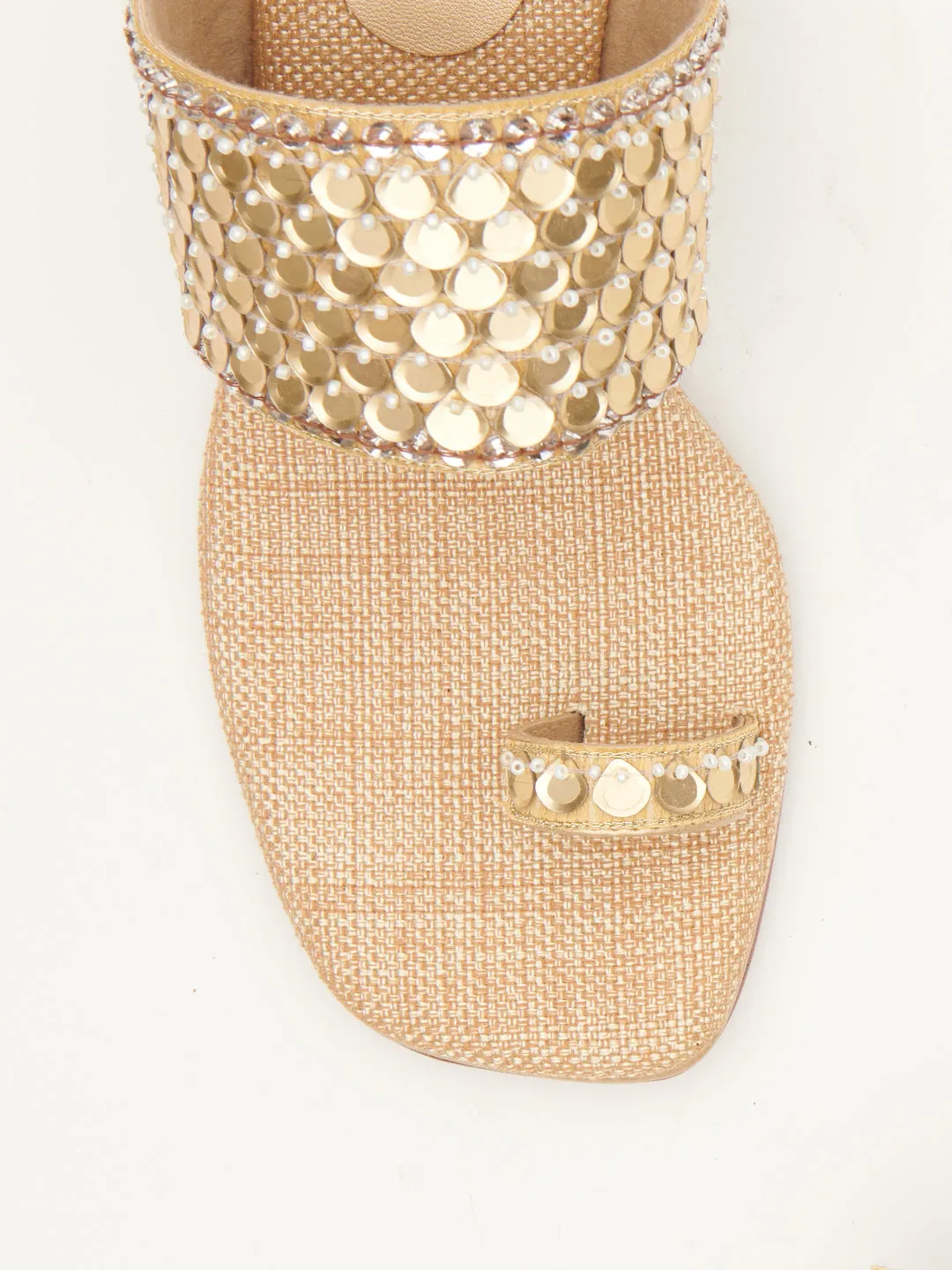 SCALES OF FIJI HEELS